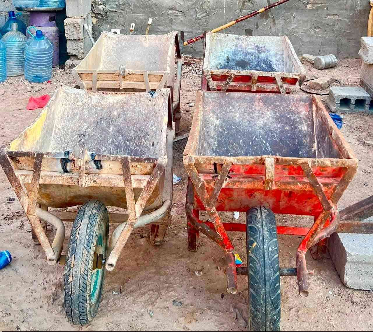 للبيع
ونج معه عرباين مكان كربلاء قرب جامعته فريحه

للتصال ‏‪***********/***********
