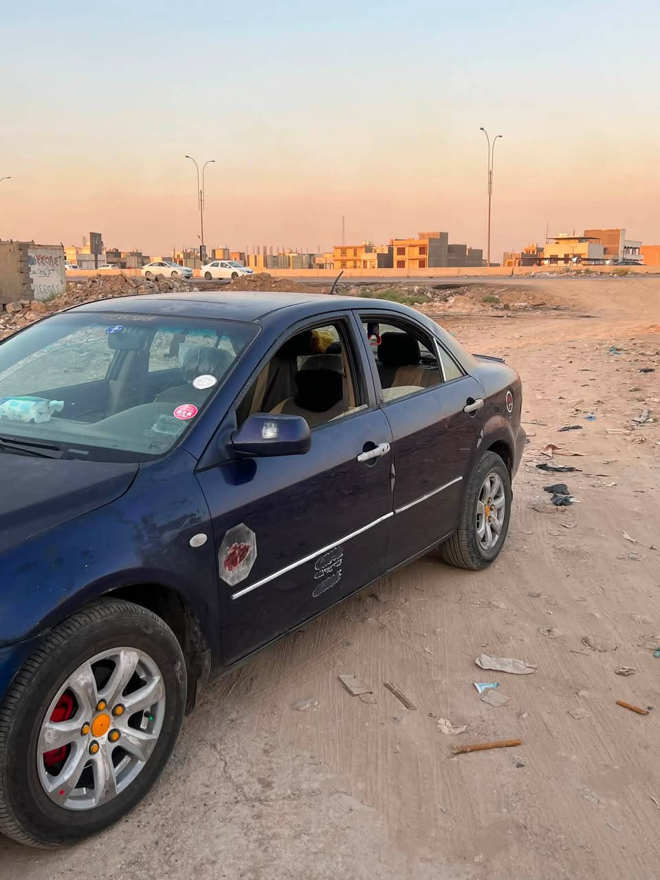 سلام عليكم  للبيع
مازدا  6  موديل  2003  رقم بغداد الماني 
 سياره خير من الله مكينه لا تنقيص ولا تبخير كير اوتو AT 
 السياره صبغها جارد كهربائياتها شغاله صدر امام خلفي جديد طوبه تخم تاير جديد راعيه موجود شرط التحويل  
 سعرها 28 وبيها مجال للشراي  للاتصال ***********

