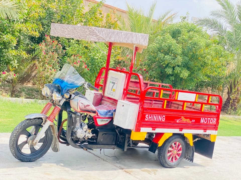 ستوتة ام الطير 2021 مكفولة عام خير من الله مال جناي اوراق كاملة تهم تايرات رگبة مكفولة  السعر مليون و 300 و بيها مجال للشراي للستفسار *********** العنوان دلي عباس قرية  الوشاع
