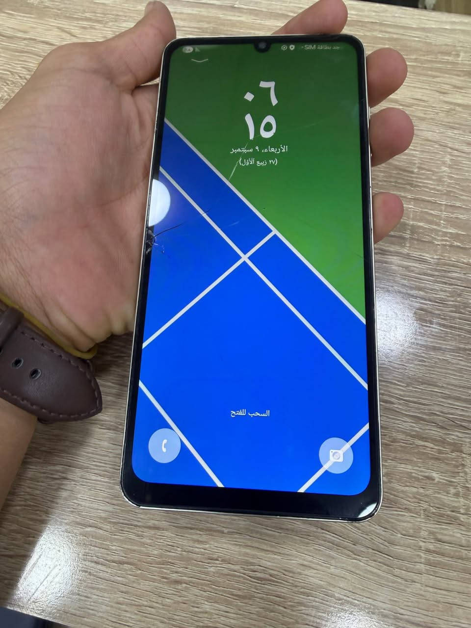 سامسونك A06
بي هاذه الفطر بل شاشه ما مأثر عل لمس 
كلشي شغال الجهاز نضيف سعره 75الف
مكاني بغداد اكو توصيل 
***********
