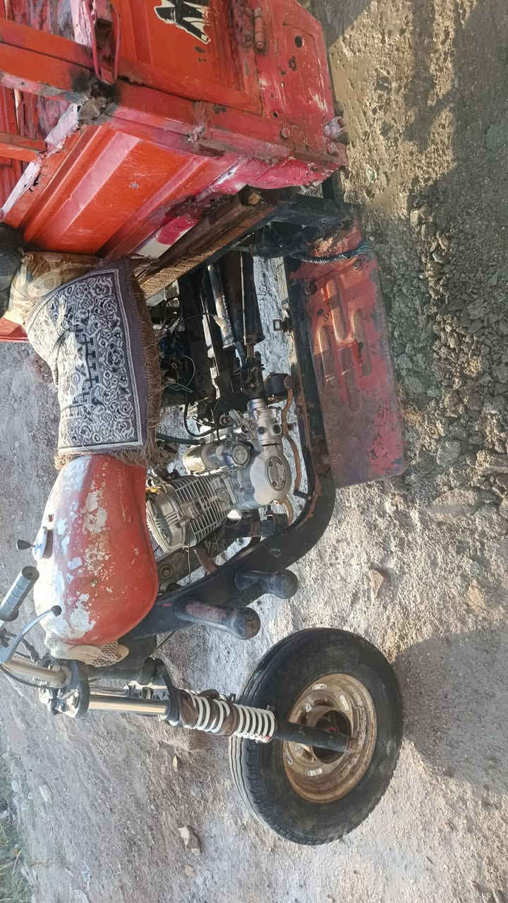 السلام عليكم ستوته كلك كلك كلك مكفوله من عشائريا شاصي نظيف ماييه لحيم ركبه مكفوله  نظيف مابيه خياس شوفت عينك محرك نظيف لاتصال السعر 800 وبيه مجال لاتصال عله الرقم *********** المكان الرفاعي
