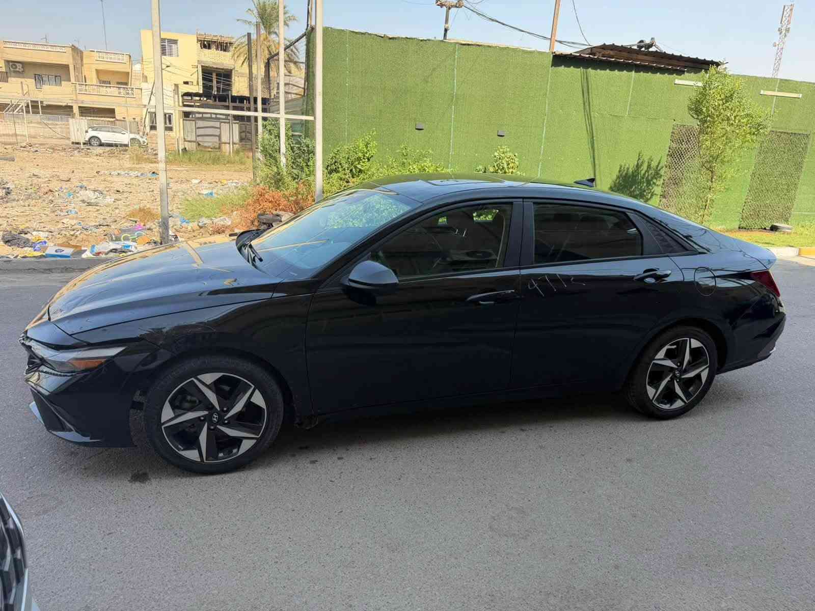 النترا2024دخول جديد منفيس بسمي بدون رقم
بدون تصليح تنباع على وضعها
بدون دواخل راديترات تبريد شركه
محرك 2000دوش 
فول مواصفات
بصمه سلايت رادارات تشغيل عن بعد  شاشه متصله
السعر 118بيها مجال قليل 
الاتصال 0772432906
بغداد كراده
