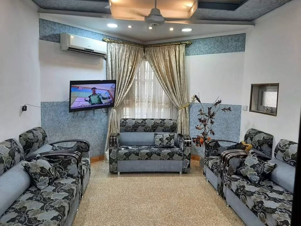 شقة مؤثثة • ع سايدين الحدباء • ٢٤٠م