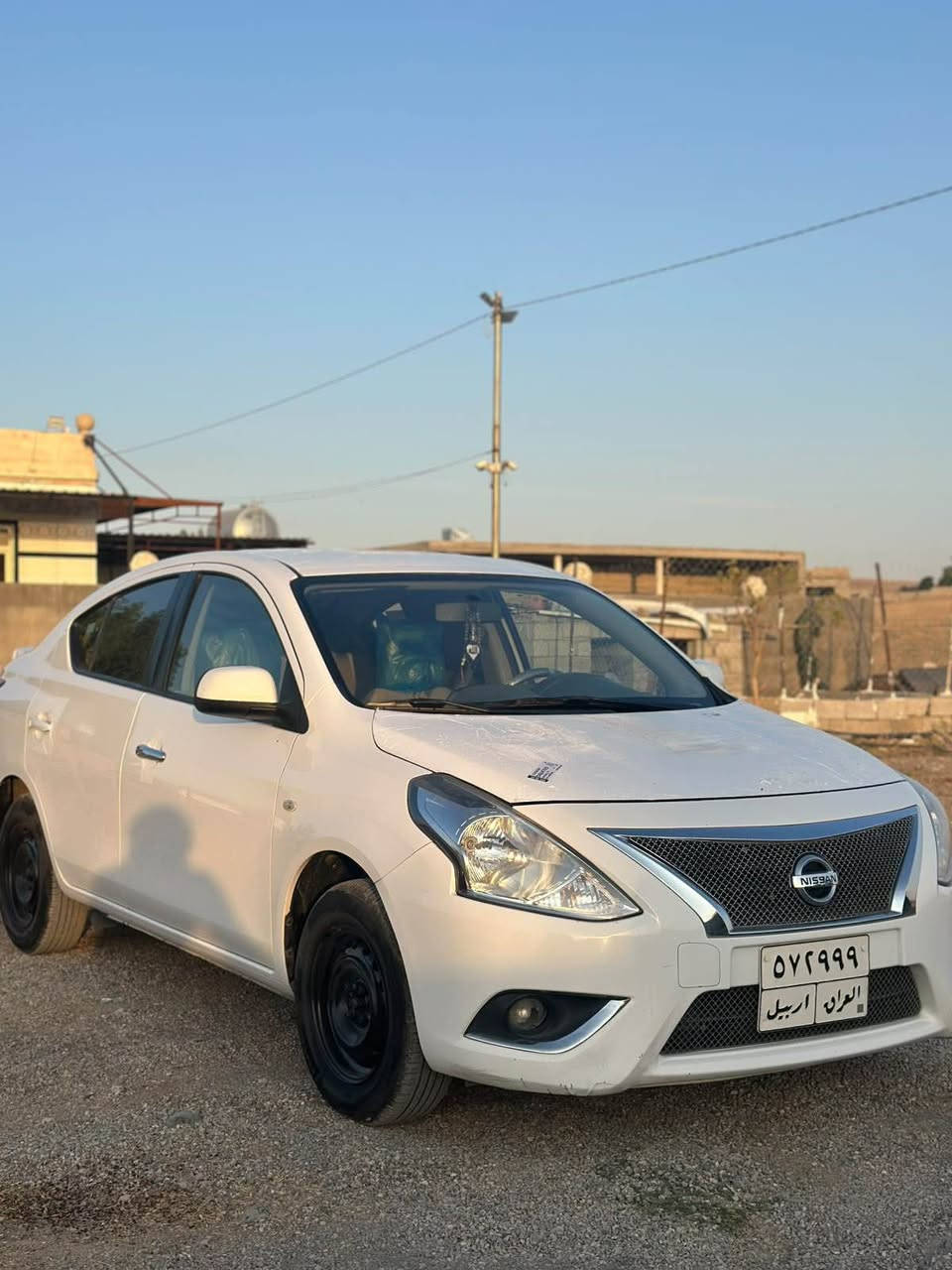 Nissan sunny 2020
نیسان سەنی لاکشمیبای ٢٠٢٠
سفڕی هەولێرە 
لە شەریکەوە یەک دەستە 
١٢٠ هەزار کم ڕۆشتووە
سەیارەکە بێ بۆیاغە نەرمە تەزرەیەکی هەیە 
سەیارە توند و تۆڵە و دینار مەسرەفی تێدا بوو لەسەر خۆمە 
سعری ٩٦ وەرەقە و مەجالێکی برایانە 
هەولێر    *********** أربيل, العراق
