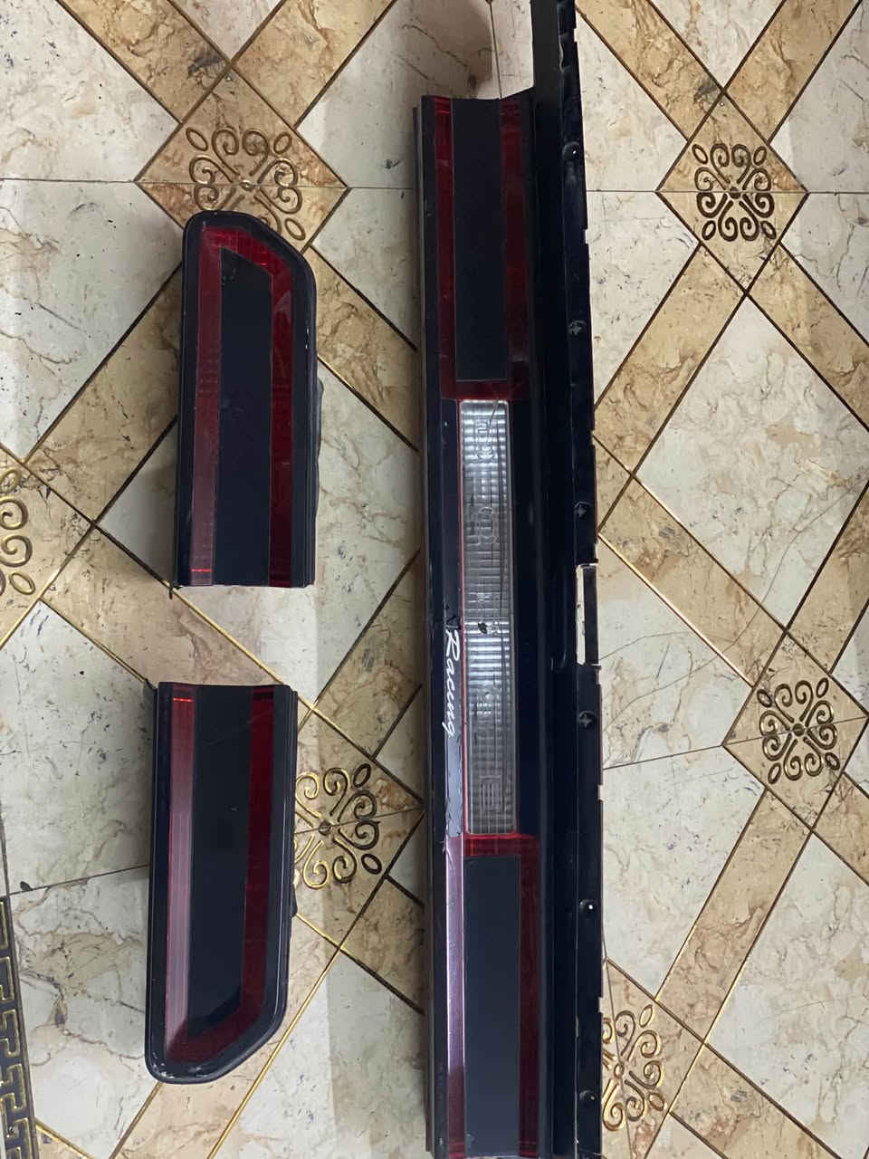 بگلايت جالنجر • ٢٠١١ • مع البصمه