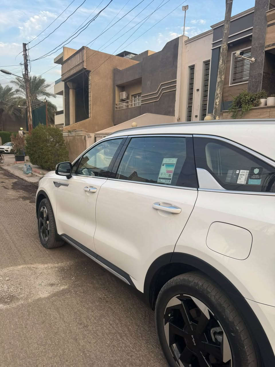-البيع
-
الموديل : 2024 . (خليجي) .
المحرك : 6 سلندر 3500cc
العداد : 65الف  .
المواصفات :
* شركة أكدال
*رقم أربيل  
* 7 راكب .
* هاند بريك بصمة.
* صندوق كهربائي .
* برادي أبواب خلفية.
* عدادات رقمية شاشة متصلة.
* مقصورة الركاب من الجلد.
* اطار قياس 235/55R19 انج .
* دخول وتشغيل بصمة.
* أنظمة قيادة متعددة.
* شحن وايرلس .
* سقف بانوراما .
* كاميرا خلفية .
* مرايا كهرباء.
* المصابيح الأمامية زنون .
* كشافات الضباب زنون .
* تشغيل عن بعد .
* مقعدين الامامية كهرباء. 
* نضام ابل كارب ابلي 
* انارة داخلية متعددة الالوان.
* حساسات خلفية وامامية .
* مكيف خلفي مع وحدة تحكم منفصلة .
* معا دوشمه وارضيات 
تواصل 
***********

نص مكتوب في الصور:
- السبت