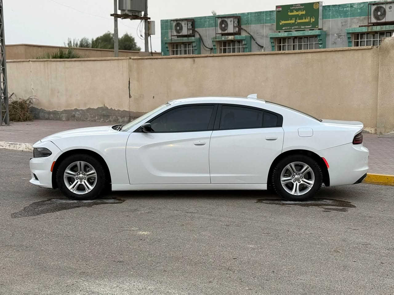 جارجر ٢٣ • ماشيه ١٥٠٠٠ • رقم بصره