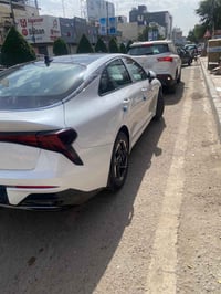 K5 2024 خليجيه سياره بدون قطره صبغ رقم بغداد ماشيه 30الف للاستفسار الا...