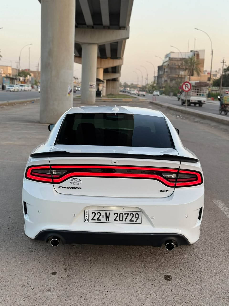 🤍دوج جارجر (GT)الاصدار الأخير🤍
الموديل 2023 اصل 
اللون ابيض 🤍
المسافة المقطوعة 20 mi فقط وضع الوكالة 
حجم المحرك (3600)
حادث السيارة فقط بنيد تبديل 
مواصفات السيارة (GT) بلاك ادشن 
كامرة خلفية دوارة HD
لايتات زنون وكالة 
تشغيل عن بعد 
كشنات حضن مع تحكم كهرباء 
حساس خلفي 
بلوجكترات زنون لد امامي 
شاشة كبيرة مع نضام GPS
مري جانبية هيتر مع عاكس الضوء
نضام USB كامل 
تبريد قطعتين 
بصمة ابواب 
مكاني حله شارع 60 
الاستفار الاتصل ***********
السعر (خاص) 
السونار موجود تفضل واتساب او خاص
