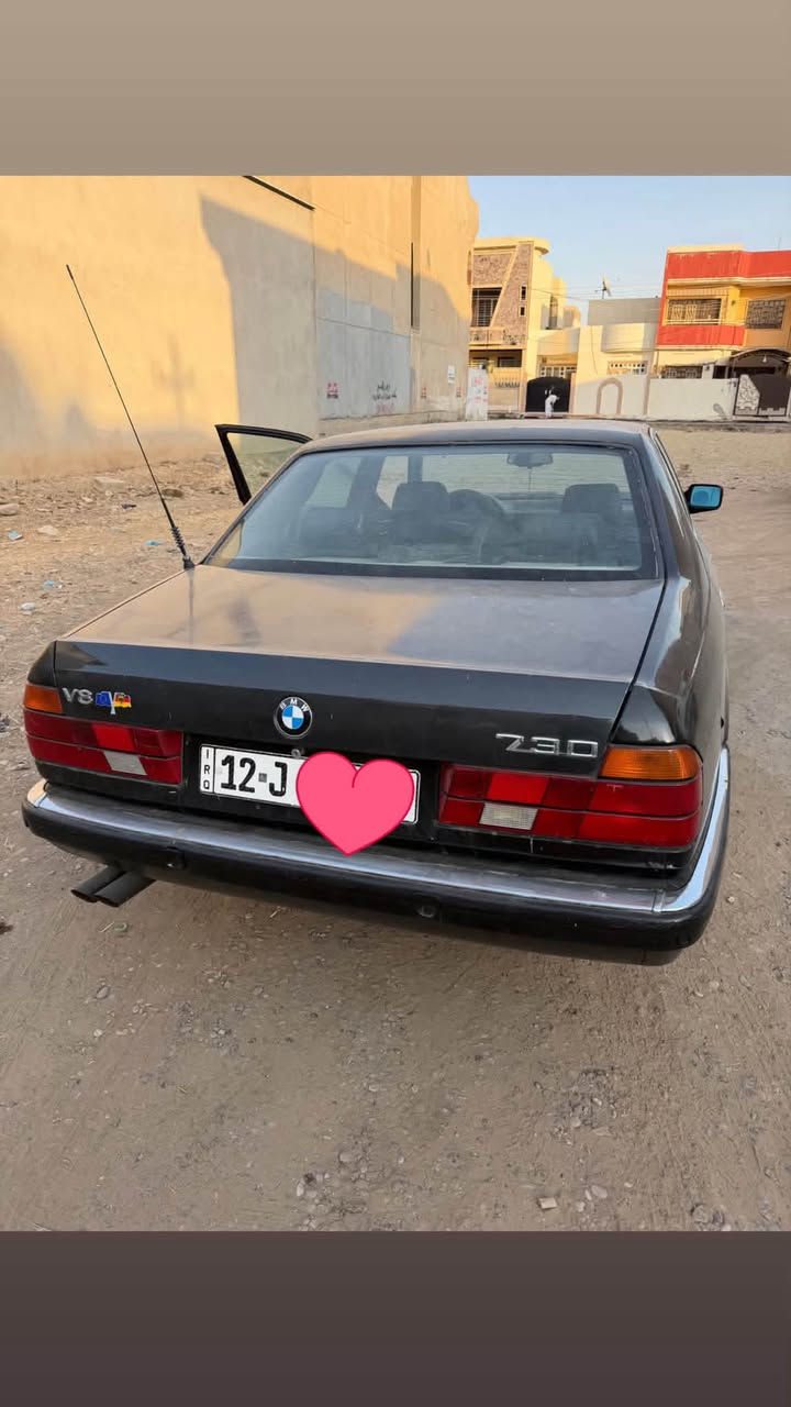 السلام عليكم شبابنا الطيبة
بي ام 730 
موديل 1992 
محرك v8 كبس ✅
كير اوتماتيك ⚙️
فتحة سقف ✅
رقم نينوى1️⃣2️⃣ 
سنوية2027 ✍️
شرط التحويل ✅
كوبون بانزين بيها ✅
تايرات جديد  ✅
كير ومحرك بشرط ✅
السعر 48 وبيها مجال 💵
للاستفسار
 *********** 
***********صاحب السيارة

