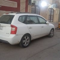 ٧ مقاعد • ٦ سلندر ٢٧٠٠ • ٢٠٠٨