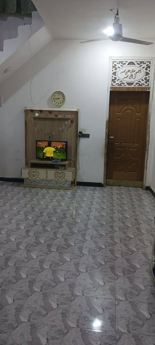 🏡 منزل للبيع – بابل / حي المهندسين
🔹 نوع السند: طابو زراعي
🔹 المساحة: 110 متر مربع
🔹 الموقع: بابل – حي المهندسين، مقابل مدينة ألعاب أرض بابل
🔹 السعر: 55 مليون دينار عراقي
🔹 السعر قابل للتفاوض 
📞 للاستفسار والاتصال: ***********
