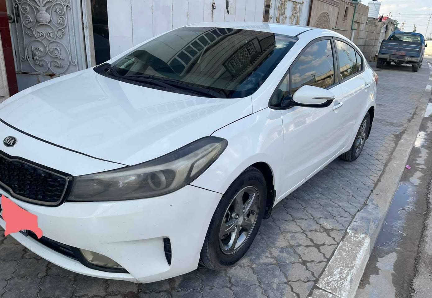 🚗 للبيع كيا سيراتو 2018 خليجي

🔹 الموديل: 2018
🔹 المواصفات: خليجي
🔹 المحرك: 2000 سي سي
🔹 دوش: رقم دولي شمالي
🔹 السنوية: 2027
🔹 الهيكل: كفالة فقط
🔹 المدكر جهة السائق: مقسم عليه تقسيم فقط، وباقي الهيكل كفالة
🔹 السيارة بحالة جيدة وجاهزة للفحص

📍 العنوان: البصرة – الزبير
📞 رقم الهاتف: *********** Singapore

نص مكتوب في الصور:
- انقر هنا لتحرير النص