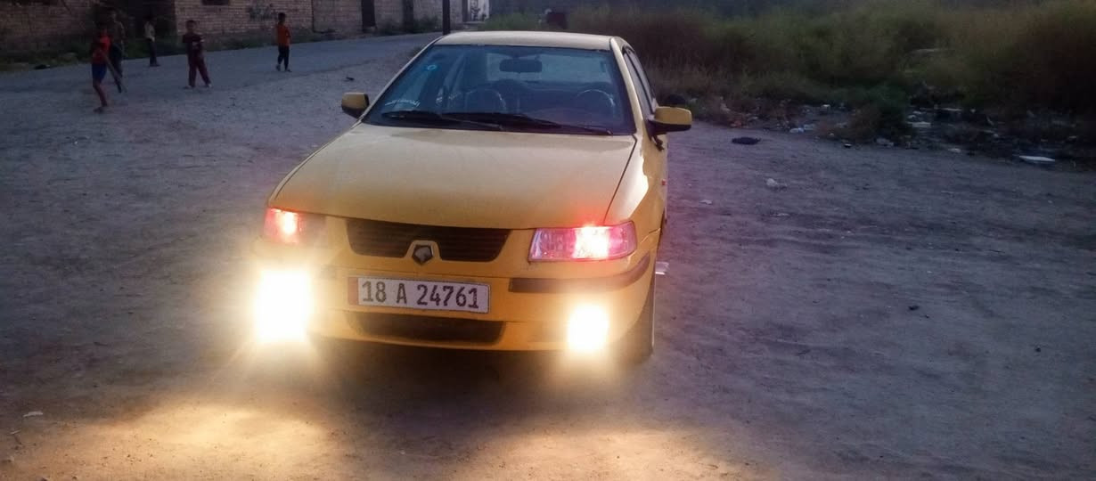 السلام عليكم 
سمند 9 كير ومكينه مكفولات نقص فقط التبريد رقم بابل انكليزي باسمي تحويل مباشر هزه جديده سنويه لل 30 مصفره هيئه وغرامات بطاقة خط جديده باسمي 
تايرات خط ابيض تخم كامل نظيفات 
صدر نظيف 
باتري جديد 
نوزلات وبلكات جدد مع نوزلات احتياط 
كشر معمر خياسات ومصبوغة عام للجماليه 
داخلها نظيف 
كهربائيات كلها شغاله ما عدا التبريد 
للبيع او المراوس باحدث او أوتوماتيك السعر 23 ورقه 
وشرط الي يشتري او يراوس يحول مباشر مو يكلي شهر وشهرين مباشر عقد مروري 
مكاني بابل الاسكندريه الحصوة 
***********
