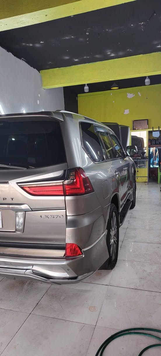 لكزس LX 570 • ٢٠١٦ • رقم بغداد