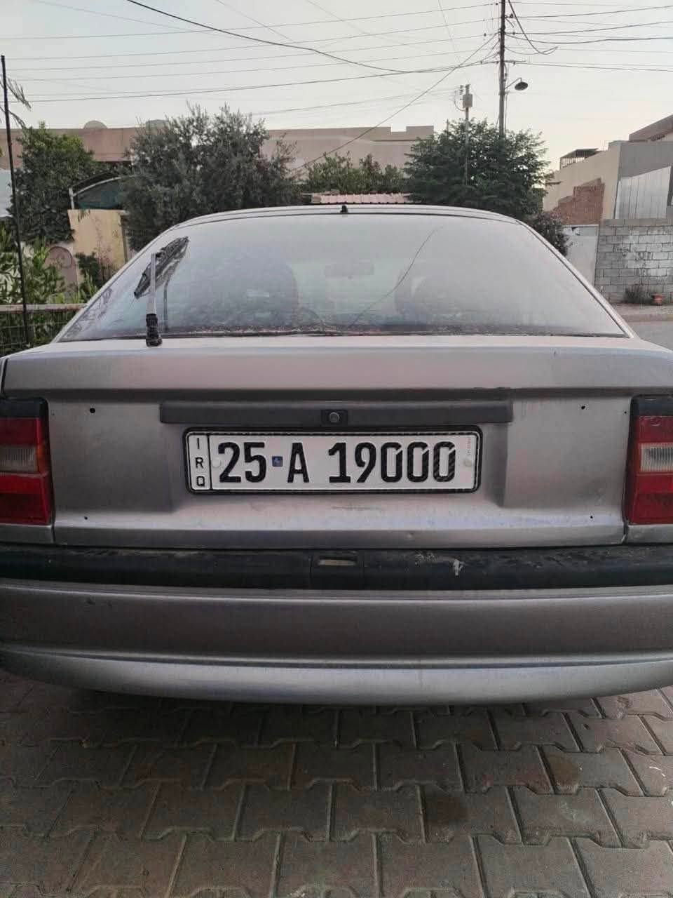 اوبل فكترا موديل 1994 كير عادي
محرك 18 سياره جاهزة على اخر حباية رقم كركوك مميز جدا بسمي شخصيا رقم انكليزي السياره صبغ عام 
سعرها 45 ورقة رقم مميز جدا ***********
