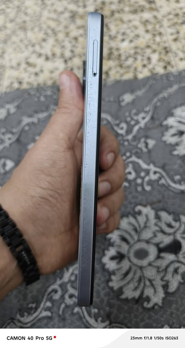 تكنوو للبيع جهاز نضيف مابي عيب فقط شاشه بس ممأثر ع لمس كامل شغال كوكل برامج كلها شغاله اي عيب مابي فقط شاشة واكع عليها 
سعره,,,, 100
