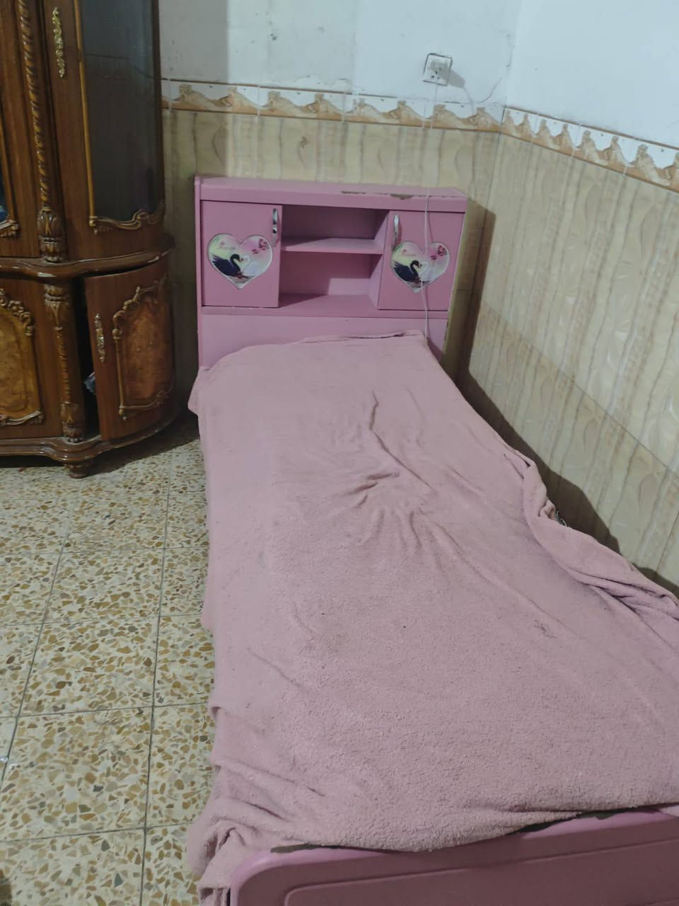 غرفة بنات • چربايه • كنتور