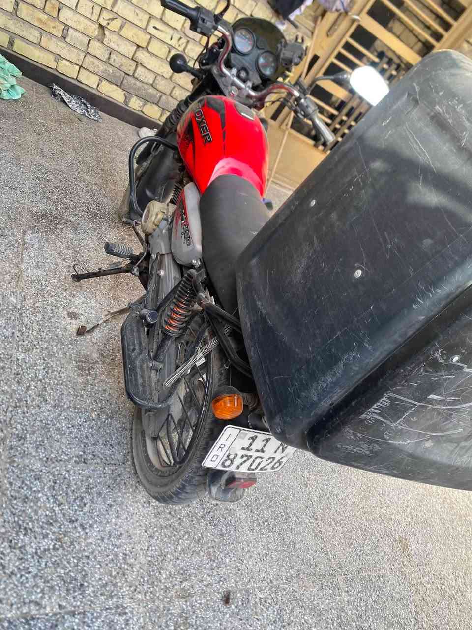 سلام عليكم بوكسر 22شكل 23دراجه مكفوله مكينه بلاديه دراجه متروكه مانطلع بيها بسمي تحويل ثاني يوم العنوان الرائسه العبيدي ***********
