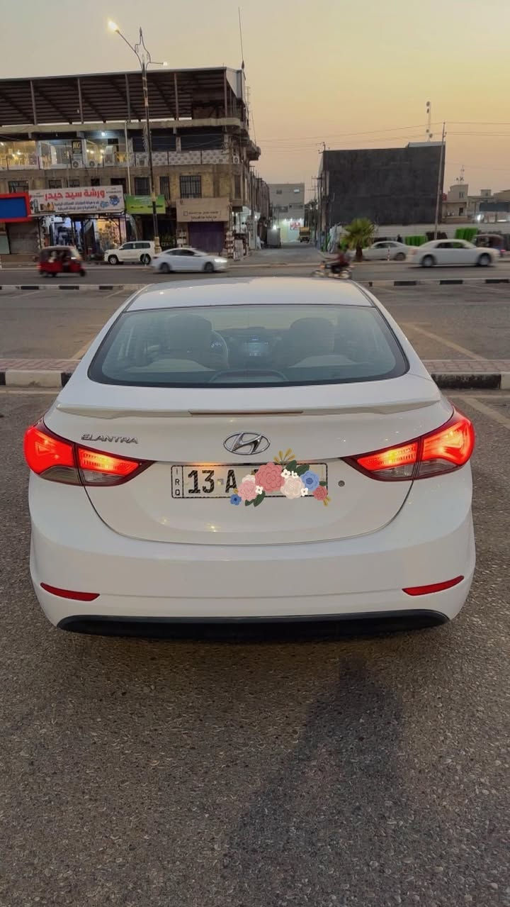 النتره موديل 14خليجي فول مواصفات مكينه 1800 السياره بيهه باب صبغ والباقي مكفول سنويه جديده السياره جاهزه من كلشي السعر 105 وبيهه مجال بسيط مكاني ميسان سياره جديده حيل ***********
