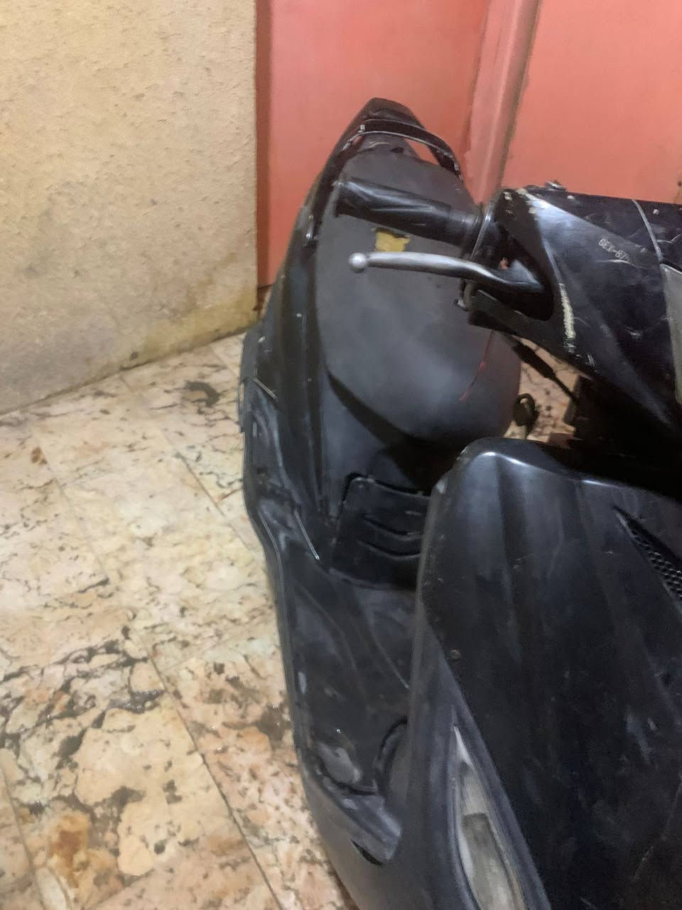 دراجة للبيع شغالة عوزها بس كهربائيات ترتيب وباتري هابط السعر ٢٠٠ وبيها مجال المكان الكمالية ***********
