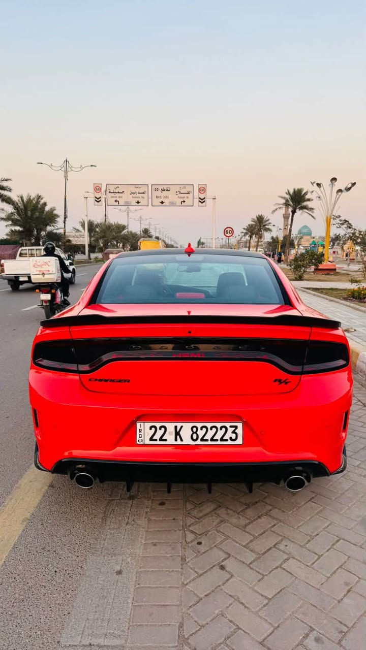 سلام عليكم جارجر rt 2022
سوبر تراك باك 5700 محرك Himie

اللون : برتقالي مميز 

١-  الممشى ( عداد المسافة المقطوعه) : ٣٧ الف ميل

٢- حادث:  جاملغ  وربع البنيد فقط 
(الجاملغ مبدل) و( البنيد بلادي معمر ) والدعاميه البلاديه موجودة ضامها وشاد وحدة اصلية انطي دعاميتها البلادية وياها 

٣- المواصفات
فتحة سقف
كشنات حضن كنتارة مطعم بجلط داخل احمر
( مدوشمهن يم حسين شمارة)

تحكمات ستيرن فول
شفتات ستيرن
شاشه حجم الكبير
كشنات كهرباء 

//وبعد هية مواصفات ال rt الوسط المعروفة
تجي بس بدون كشنات خزن والتدفئة بالكشنات السيارة فول  بس عدى هذني المواصفتين نقصها.

ضايف عليها كت كامل سكوبات سعرهن ٢٥٠$ الاصليات

وياله حجم 20 
تخم تايرات جديد عليها برجستون 

(والسيارة ستوك على وضع البلادي مال شركه)
ما مزود عل مكينه وتصير تصرف صرف مبالغ بي صرفها كلش حلو 

السيارة متصرف عليها ربع دينار بس تركب وتطلع وما دايرلها غير المحسن واستعمال شخصي السيارة عل كد روحتي لدوام بيها 

وكاصها على ايدي ومصلحها على ايدي شغل مضبوط 

اليدور نضيف هاي السيارة تفيدة اليدور مهجوم مراح تعجبة هيج سيارة (عدى  الحادث كلشي كفاله كفاله )

السعر : 28 الف دولار يعني 280 ورقة 
وبيها مجال للشراي تجي وتشلع عيوني وما ترجع اذا مو راضي 🤍

الميعجبة المنشور اترك كلمه طيبة لحد يكسر بحلال العالم والشي النضيف

(متوفر على الفيس)

(وعلى الواتساب على هاي الارقام) خابرني

***********

***********
مكان السيارة: بغداد 
الرصافة - الامين الثانيه

نص مكتوب في الصور:
- سليمانيه جبل ازمر
- PLC auction
- PLC auction 51623623
- PLC GROUP