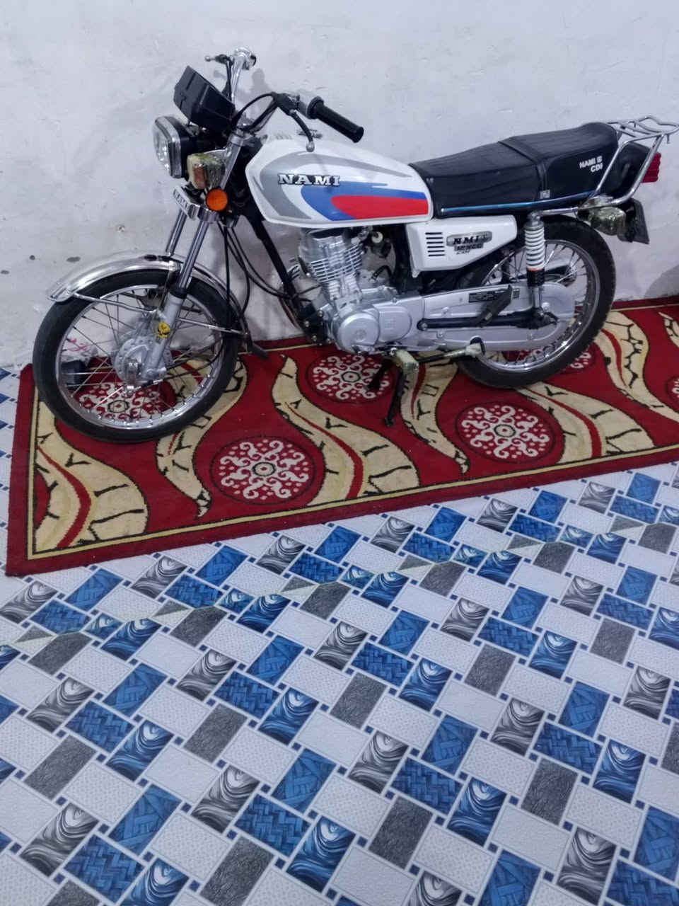 السلام عليكم دراجه نامه شلامجه الأصلي للبيع رقم وسنويه موديل 23 كفاله عامه تحويل ثاني يوم الدراجه بلاد كله شغاله السعر مليون و 950 وبيه مجال قليل عنواني بالزبير الشراي 
👈 ***********
