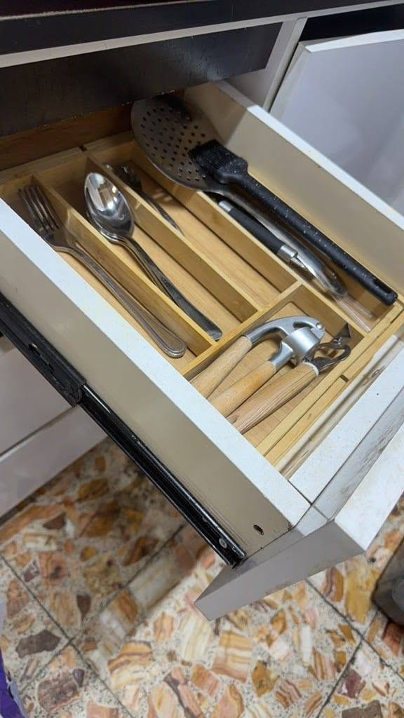 مستعجلين على بيع بسبب الانتقال 🛑🛑
راسلني واتساب رجاءا ***********
🛑طباخ اربع ب225 مشاعل نظام سيفتي حديث استخدام شهرين
🛑كاونتر  ب250 
قياس متر و 20 والسنك قياس متره تركي خشب عنوان بغداد كراده
