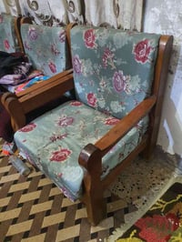 قنفات شوف العين هاي نضافتهن يتكونن من تلاثه زغار ام النفر وثنين اكبار ...