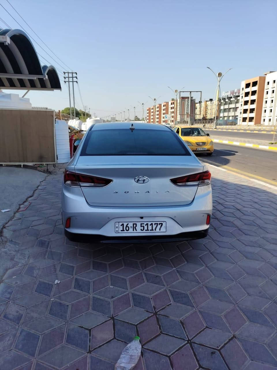 سوناتا وارد كوري خط واحد غاز فقط 2021 مكفوله ما عدا بابين عكس السايق بيهن شخوط وطعج ضربني ابو ستوته 
عداد المسافه 104000km
كشن السايق تدفئه وتبريد+كهرباء بالكشن 
الكشنات جلد
رقم قادسيه 
مكاني ديوانية
كير مكينه مكفولات
رقم الهاتف ***********
السعر ب١٦٥ وبيه مجال
