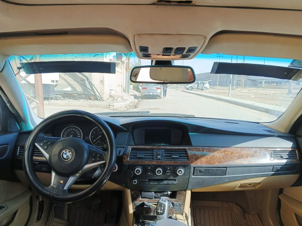 بي ام E60 • ٥٣٠ • ٢٠٠٨