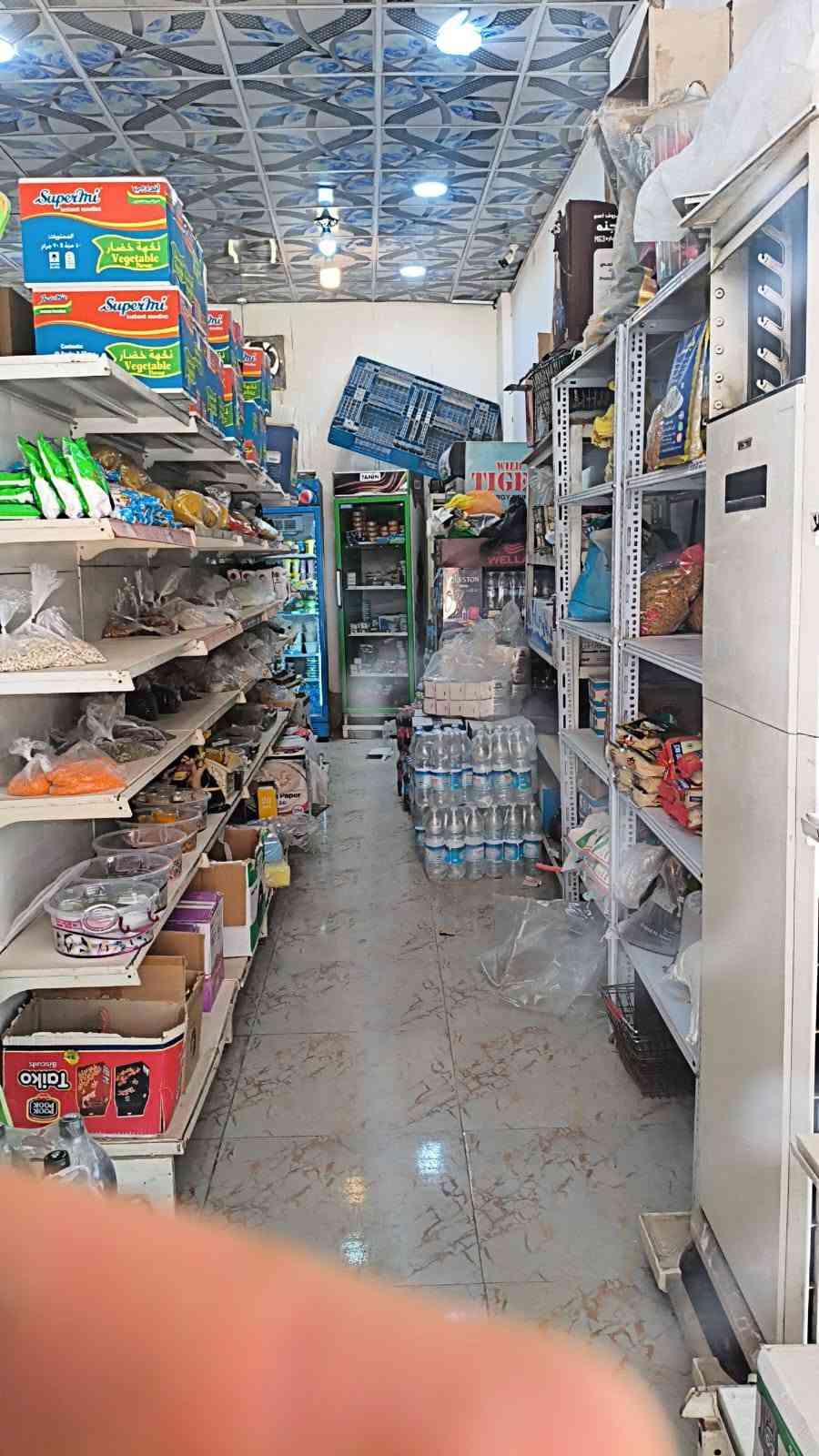 سوبر ماركت • ١٠٠م • برادات وفريزر
