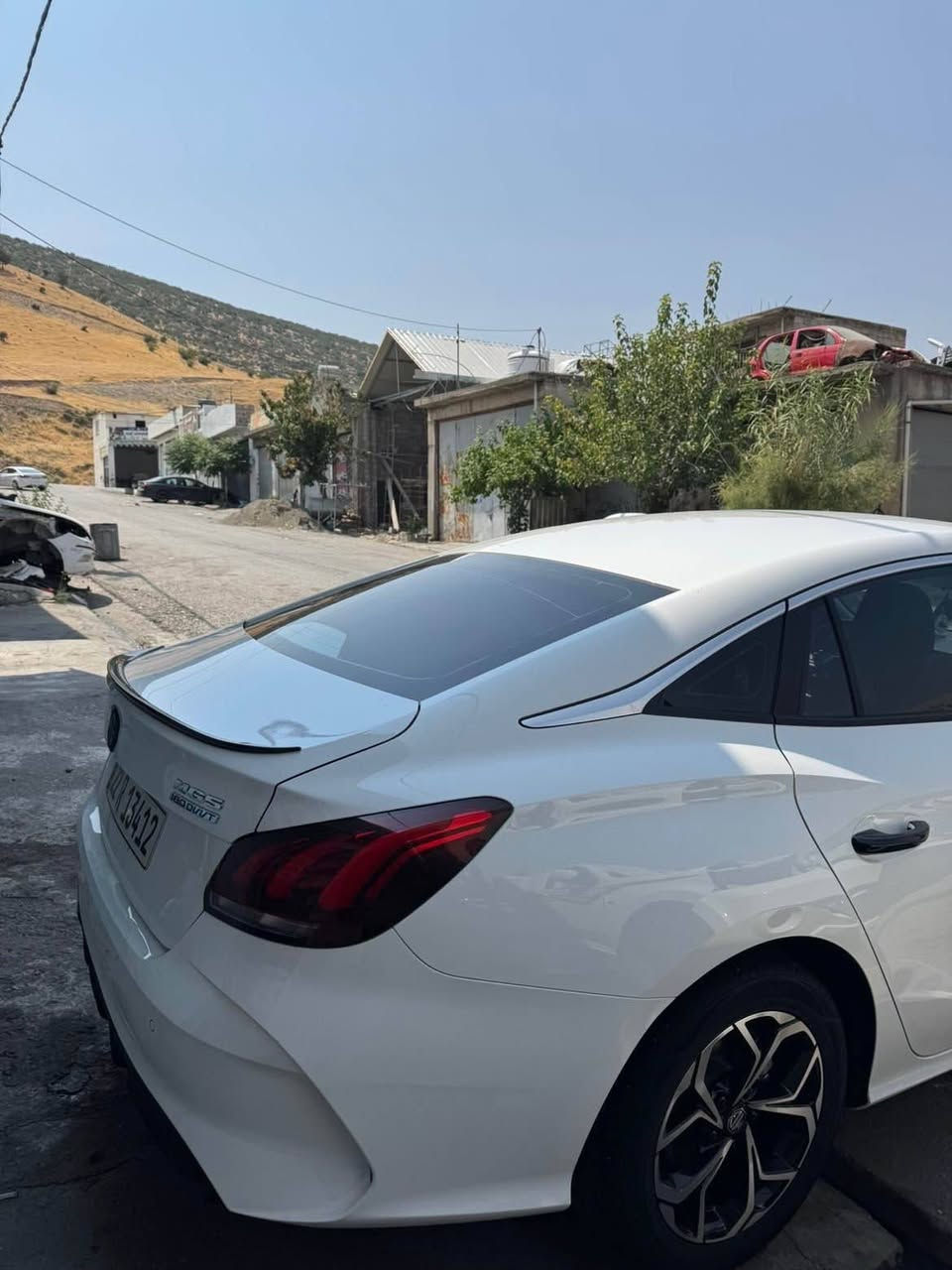 Mg gt 2025. 15-000km.  سياره كه گئر حادي. كامل سيرڤسي بو كراوه كامل جوانكاري بوو كراوه بي سبوخ بي ليدران. شوين سوران *********** سوران, أربيل
