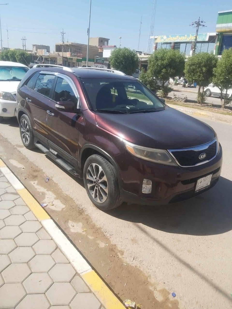 للبيع سورينتو موديل ٢٠١٥ محرك ٤سلندر ماشيه ١٢٤٠٠٠ رقم بغداد وارد أمريكي داخلة العراق بدون حادث وبدون ايرباك وصار بيها حادث بالعراق وصورة السونار موجودة بسعر ١٢٠٠٠ دولار وبيها مجال للاتصال
***********
للبيع سورينتو موديل ٢٠١٥ محرك ٤سلندر ماشيه ١٢٤٠٠٠ رقم بغداد وارد أمريكي داخلة العراق بدون حادث وبدون ايرباك وصار بيها حادث بالعراق وصورة السونار موجودة بسعر ١٢٠٠٠ دولار وبيها مجال للاتصال

نص مكتوب في الصور:
- سونار بسماية الحديث Bismayah modern sonar خدوش صبغ تبديل بارد ملاحظه: نخلي كامل مسؤوليتنا بعد الفحص وتسليم التقرير الى الزبون الأسم هيثم الموديل ٢٠١٥ نوع السيارة سورنتوا تاريخ الفحص ١٣-٤-٢٠٢٣ وقت الفحص ١٠:٥٠ ص رقم السيارة ٧٤٢٠٦ صبغ وسمكرة في القمارة صبغ بنيد + جامفلغات امامية+ صبغ وتعمير اللغد + الشاصي الأيمن سمكرة وصبغ التكمة اليسرى حسب التأشير صبغ باب سائق سمكرة وصبغ باب خلفي ايمن + صبغ باب امامي ايمن بغداد بسمایه قرب البوابة مجاور مطعم هوى بغداد بجانب المجمع بادرة مخلد المحمداوي وجعفر المحمداوي *********** مقابل كنتاكي لبيل ***********