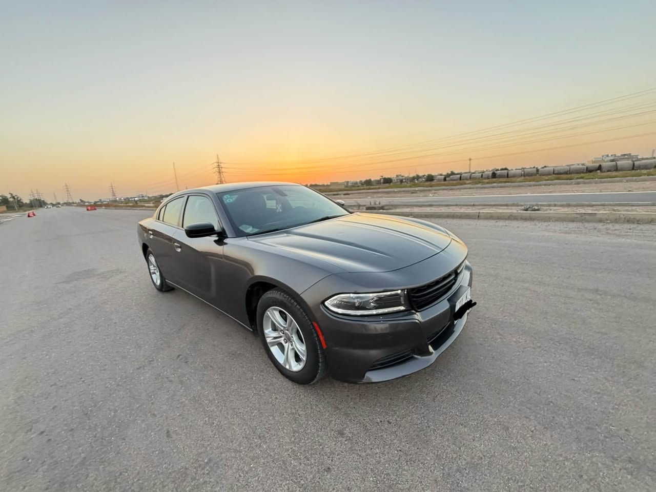 🚘 للبيع جارجر 2023 SXT وارد أمريكي 🇺🇸
• موديل 2023
• فئة SXT
• الممشى 46 ألف كم
• محرك V6
• دفع خلفي RWD
• قير أوتوماتيك
• شاشة
• كاميرا خلفية
• ويلات
• السيارة استخدام شخصي
• السيارة مرتبة ونظيفة
السيارة جاهزة للفحص بأي مكان يختاره المشتري
•تايرات مشلن الاصلية 
•هزه جديدة تحويل ثاني يوم
📍 بغداد
💰 السعر 260وبيها مجال للطيبين

📞 للتواصل: ***********

واللي يريد السونار وأي استفسار يتفضل خاص .
