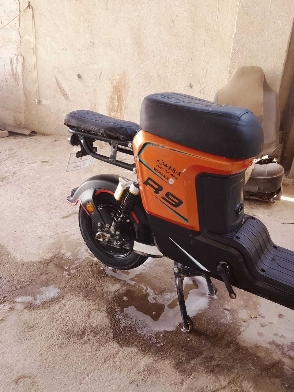 سلام عليك دراجه R9 جديده موديل 2025 دراجه بطاريات جديدات سعر 350 المكان البصرة الزبير *********** بيه واتساب
