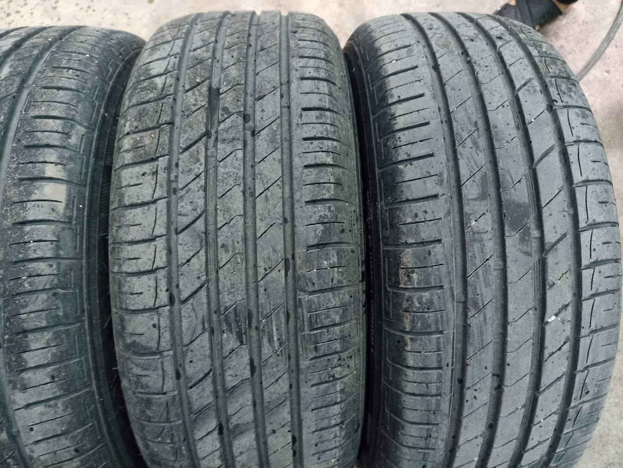 طقم تايرات 225/60/15 • BMW • سليمانية