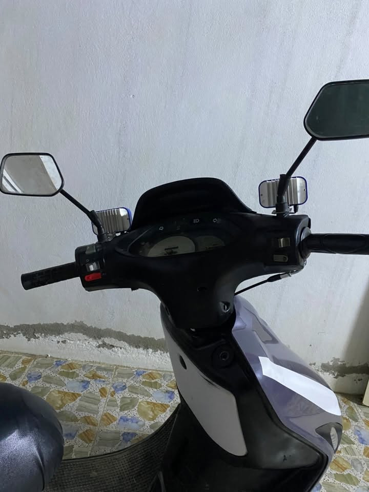 فراشه للبيع مكينه معمر جديد مال كصه دراجه نظيفه ومرتبه ما بيه اي نقص سعر600وبيها مجال تواصل وتساب وفيس***********

