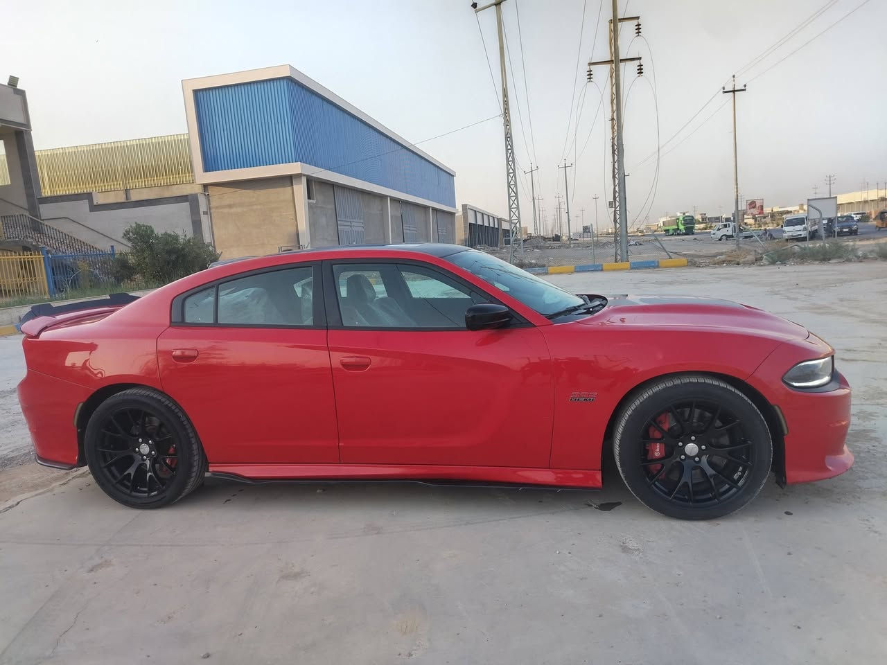 السلام جارجر للبيع الموديل 2015 اصل
فىه  ال SRT مكينه 6400 v8
السياره خليجي كفاله عامة شرط السونار
السياره فول (ملاحضه أعلى فئه بل الجارجر)
ممشه السياره 68 كليو متر
السياره ستوك
مكان ديالى بعقوبه ( رقم ***********
***********
السعر 200 وبيه مجال
