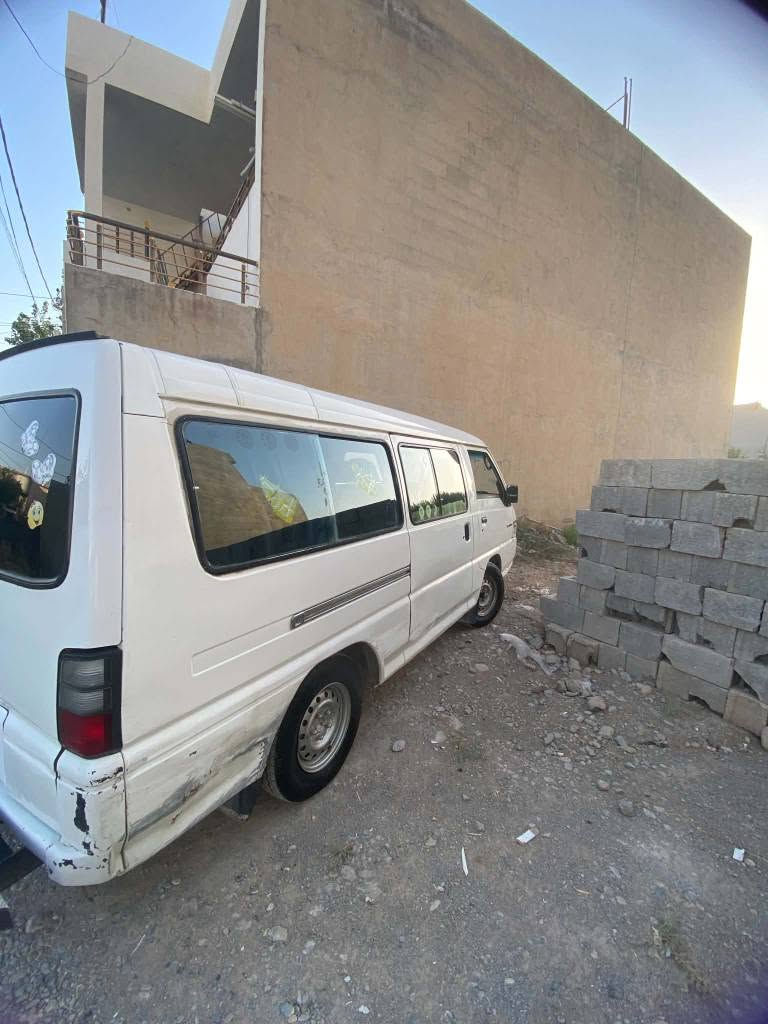 مستر بوشي موديل٢٠٠٥ارمي بلاستيك دهوك غازي توركي بوبه ستراوه مكينه ي به خ تازه مه كينه ي گوراوه بيلادي جوار تايه ي لوك گير مكينه ارم و اوليات هه موي به شه رت سحري ٤٦مجال شوين رانيه *********** اسيا*********** رانية, السليمانية
