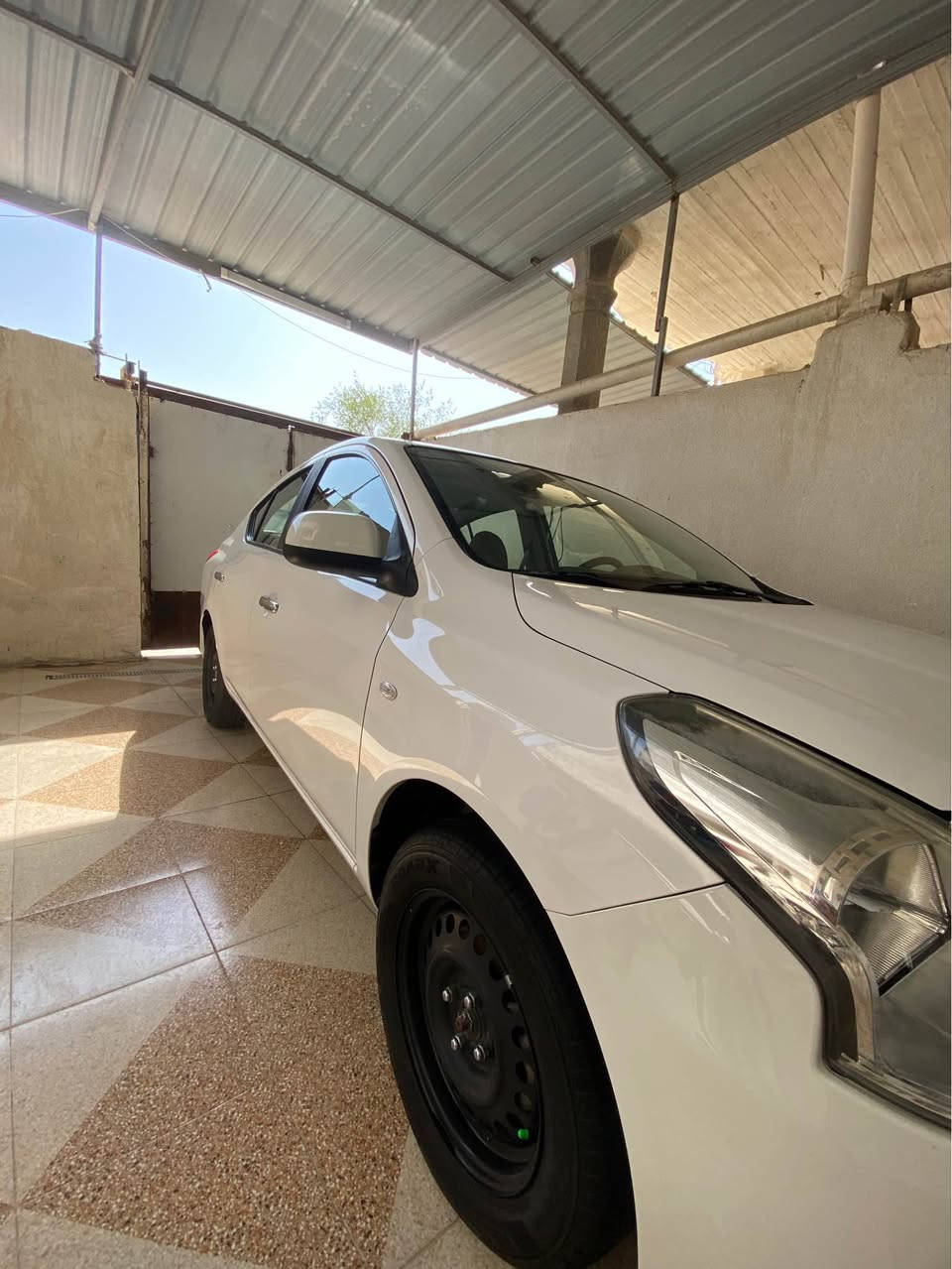 السلام عليكم نيسان صني هندي مديل 24سياره جديده وضع شركه بيه 3قطع صبق بدون ضربه قويه بل خليجً سياره مكينه كير تبريد حداده خير من الله مشايه 19الف مكاني بصره ابي الخصيب سعر 114بيه مجال قليل حك جيه *********** بعقوبة, ديالى
