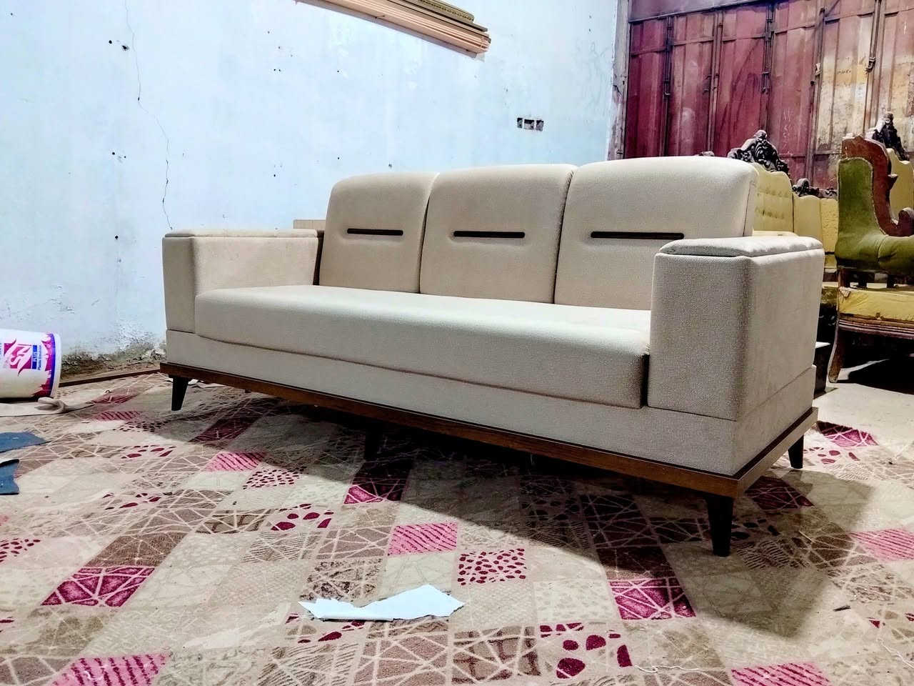 حياكم الله ..
نستقبل طلباتكم بكل ود 
العنوان ...السماوة /فرع الزريجيه/ محلات ال بندر .
للتواصل ..***********

شرفونا بالأطلاع على العمل من خلال الصور والشروح التوضيحيه ادناه 
خصومات هالفتره للأسعار جدا مناسبه استغلو الفرصه .
