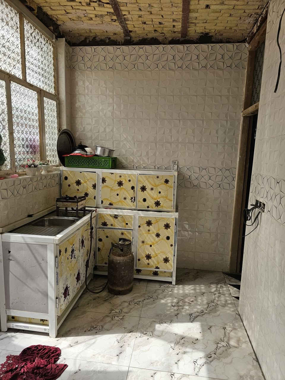 الديوانية البوجاسم • ١٠٠م • غرفتين