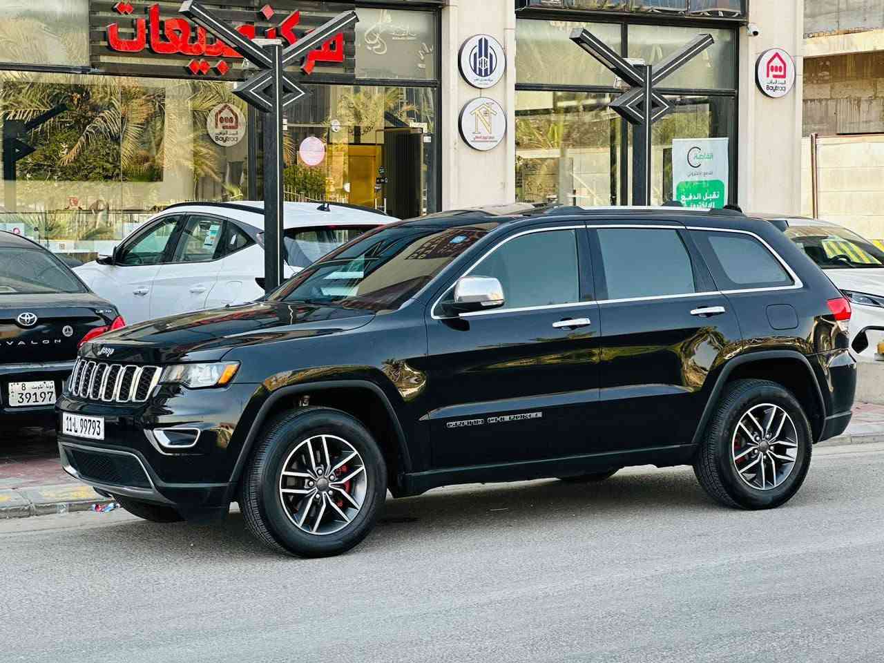 جيب شيروكي 2019 وارد امريكي السعر 173 وبيها مجال فول مواصفات فئة لمتد بانوراما كشنات جلد كهربائيه تشغيل عن بعد خزن ميموري شاشه كامره دواره جنطه كهربائيه إشاره بلمري حساسات محرك V6. 3600 تبريد خلفي محرك وكير وتبريد وحداديه مكفولات ماشيه 100 تخم تاير جديد وارد امريكي حادثها چاملغ وبنيد + چاملغ ملاون كلير بدون دواخل والباقي كفاله عامه ضربه وصبغ وتبديل رقم بغداد انكليزي سنويه لل30 تحويل مباشر مكاني كربلاء المقدسه الاستفسار ***********
