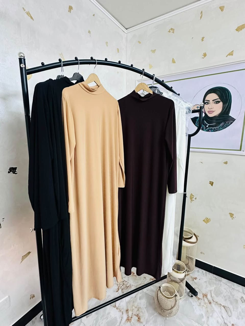 قبل ما يوصل خلص بينصل تري ليكرا فري سايز قطعه مهمه بكل كنتور وضروري لكل بشت او عبايه
آخر قطعتين الأبيض 
قطعه اسود 
قطعه بيج 
قطعه جوزي 💛 متوفر توصيل 🚚
