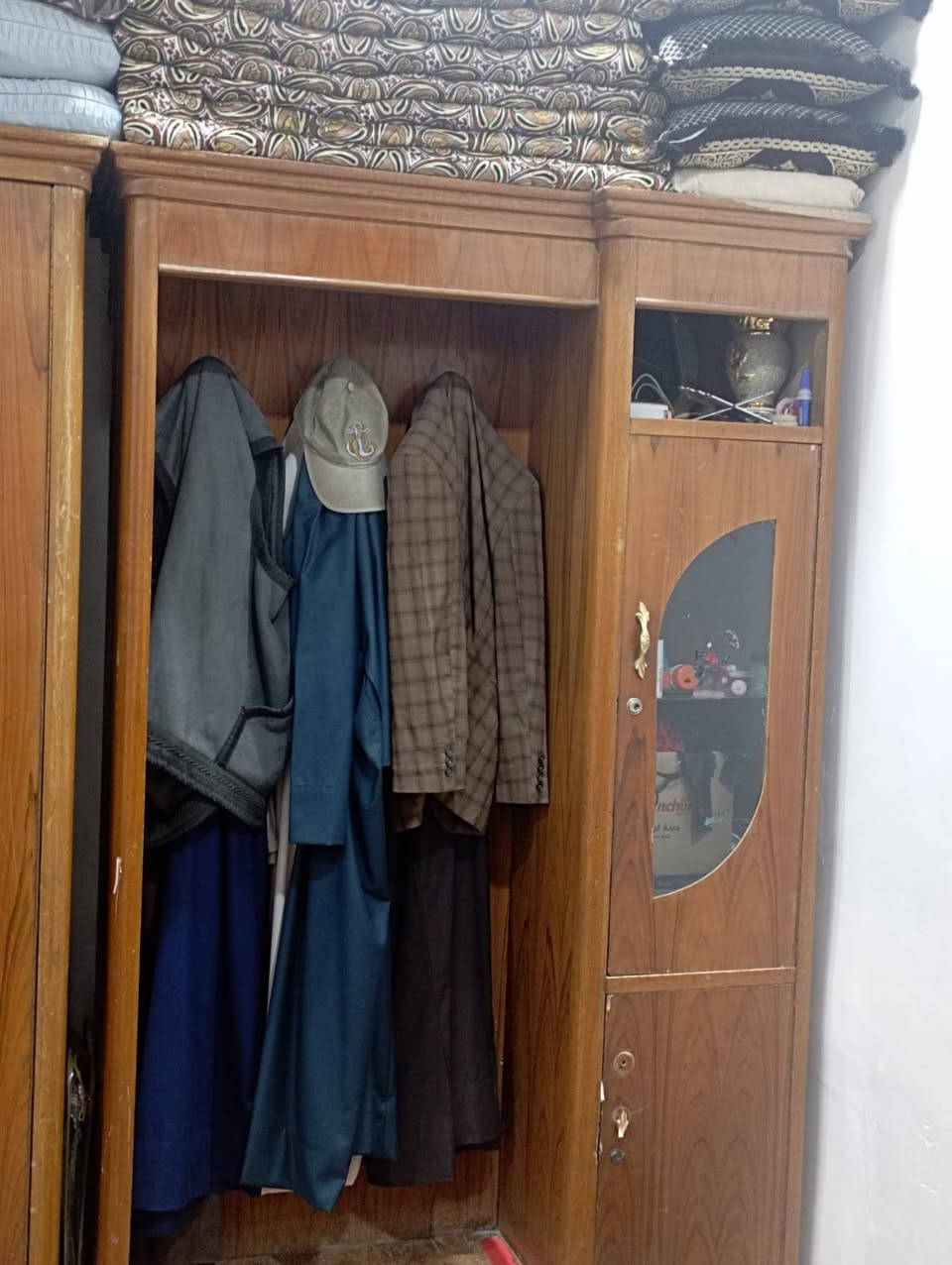 غرفه للبيع مستعمله العنوان نجف لتواصل على رقم هاذا ***********
