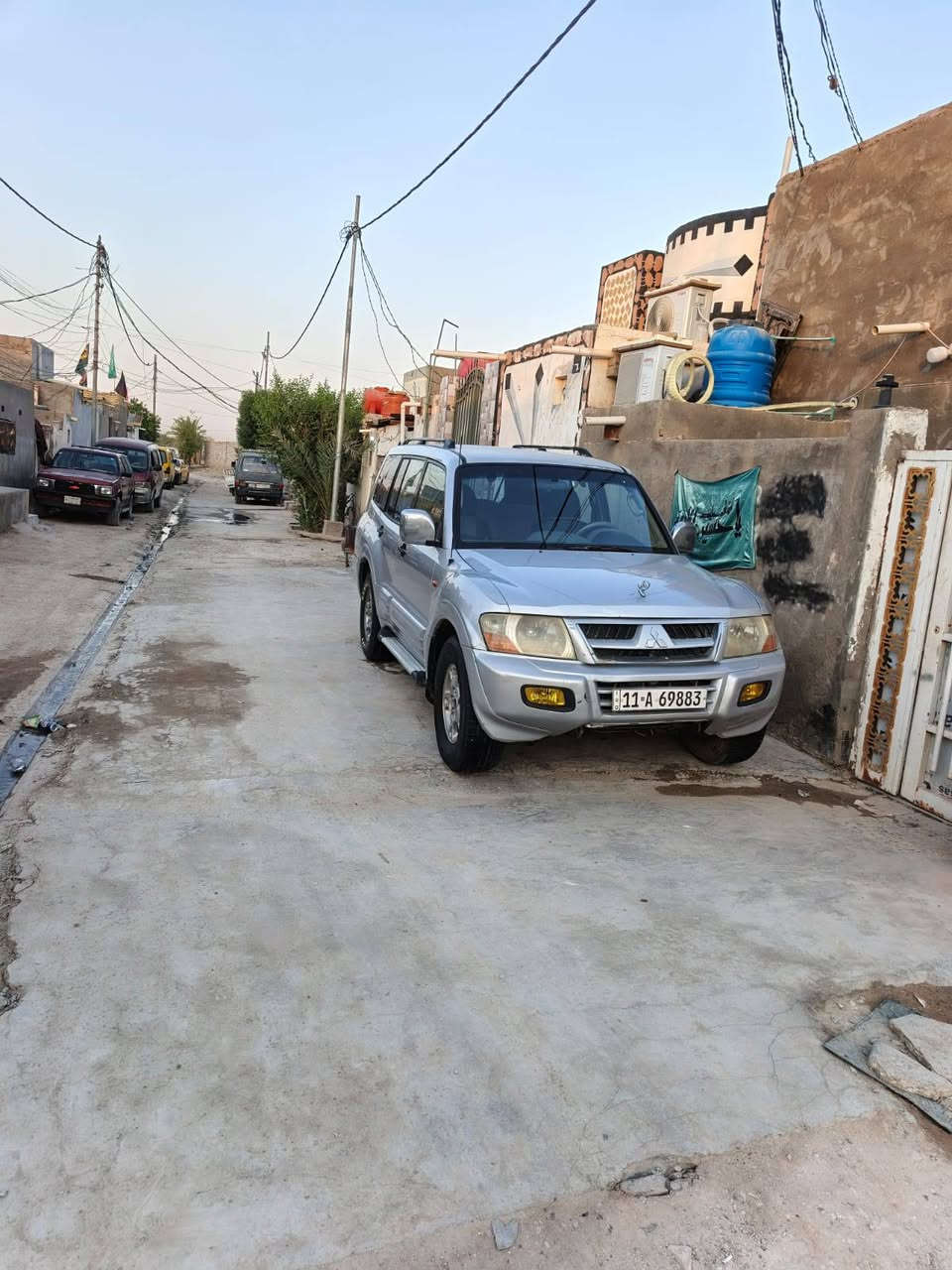 موديل ٢٠٠١جاهزه اخوان بدون ذكر تفاصيل سياره جاهزه تجي وتفحص وتشوف وتقنع ماعندي تفاصيل سعر ٧٠ مكاني نجف مناذره .***********
