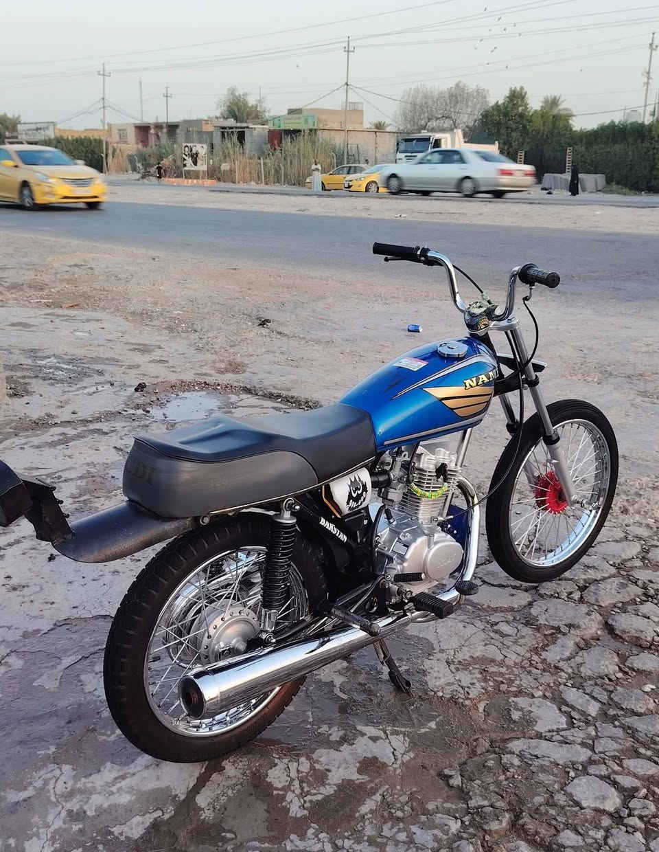 عمي سلام عليكم نامه 2027 تعمير و شاصي 18 نامه اصولي كله اصولي  مكفوله توه معمريه سعره مليون و بيه مجال للطيبين عنواني ديوانيه جلبيه قرب مدرسه الخلاني 
***********
