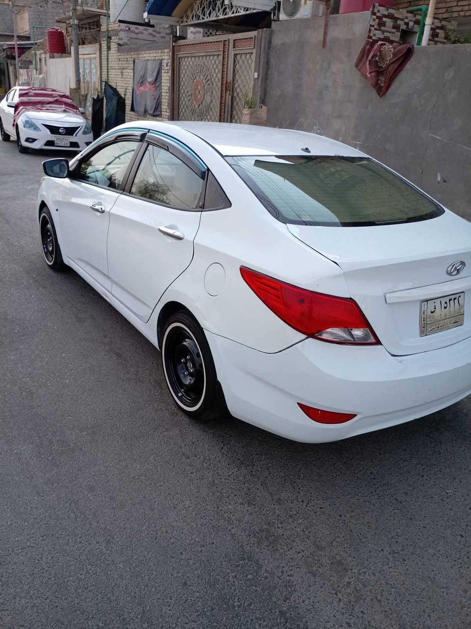 اكسنت مديل 2013 خليجيه السياره جاهزه من كلشي مكينه وكير كفاله 1600 دوش تبريد حداديه تخم. تاير كله جديد السعر 80 رقم بصره مكانه بصره رقم الهاتف ***********
