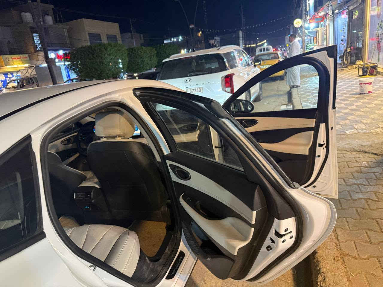 السلام عليكم
Byd سيل 5 موديل 2025
رقم بغداد تحويل مباشر
كفاله عامه من الصبغ والتبديل والبارد فقط رصعات بالبنيد 
داخل ابيض 
العداد الكُلي 30الف كم
غراضها كاملة  على وضع الشركة
السعر 20 مليون وبيها مجال قليل 

للاستفسار ***********
📍العنوان بغداد المحموديه
